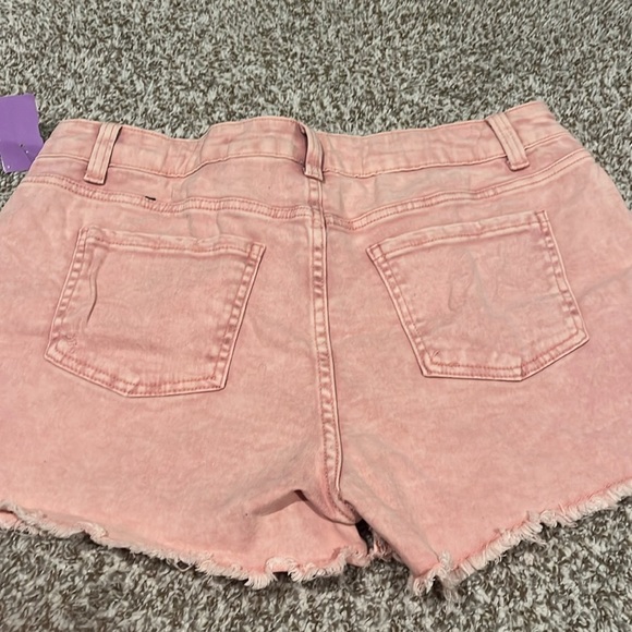 Time and Tru High Rise Jean short 14 - Picture 5 of 5